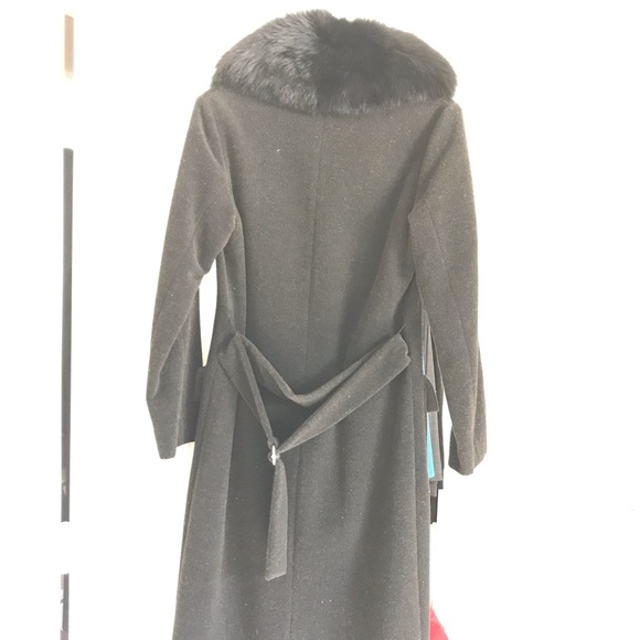 100% wool and 100% fox fur collar long coat - Picture 13 of 15